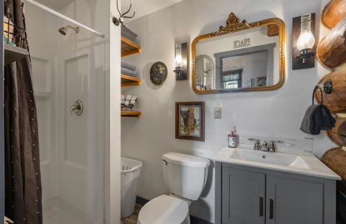 Quiet Log Cabin • Gazebo • Near River & Trails - Foto 19