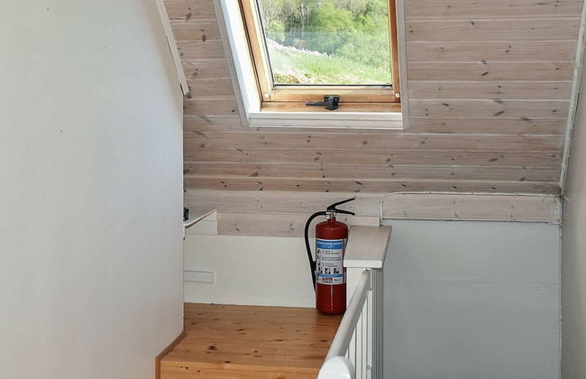 8 Person Holiday Home in Uggdal - Foto 4