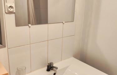 Appart chartreux baignoire massante ,à 3 minutes du centre en bus! 2 étoiles Atout France - Foto 19