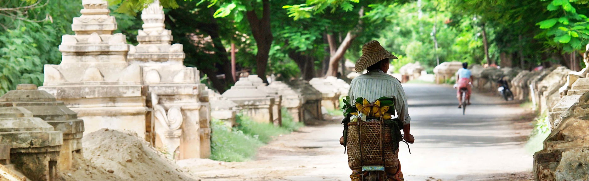 Balade à vélo dans Yangon + déjeuner