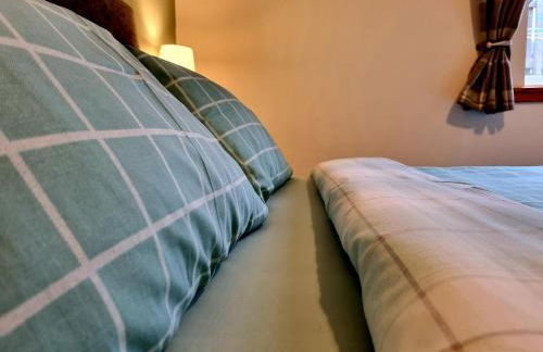 Hill View 2 bedroom free parking - Photo 43