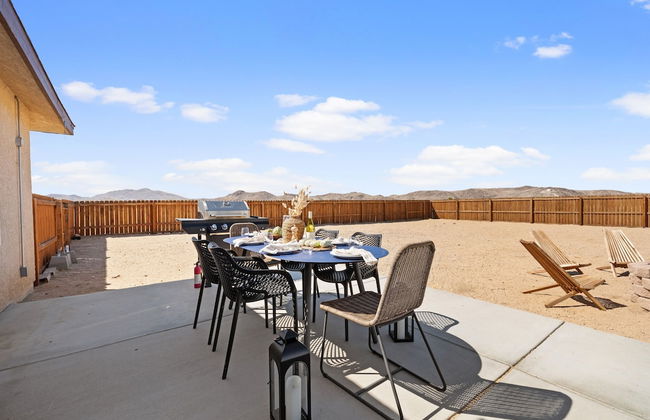 Casa De Kota by Avantstay Pool Firepit Games Secluded Chic - Photo 32