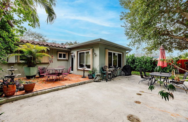 Uhost AI Quaint 1BR w Patio Kitchenette - Photo 14