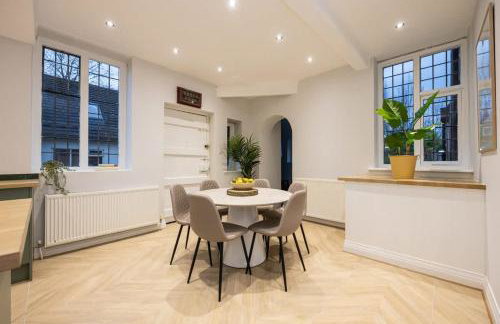 The GreyStoke Mansion With Private Grounds - Foto 21