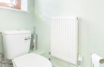 Cozy Family-Friendly House (3mins from Erith and Slade Green station) - Photo 10