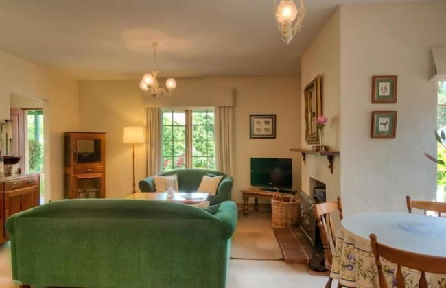 Country Pleasures - Photo 14