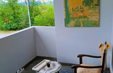 Peaceful Villa 20 min from sea - Foto 1