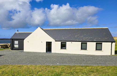 Deluxe Coastal Villa - Isle of Eday - Photo 13