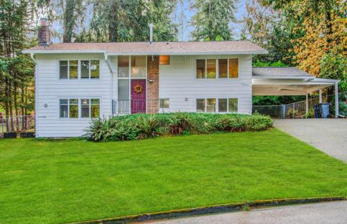 Parkside Escape Oasis in Bellevue fully fenced - Foto 1