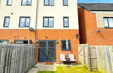 Luxury 4 Bed House - Free Parking - Contractors - Relocators - Foto 33