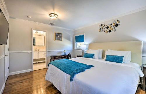 Bay Shore Vacation Rental with Shared Yard! - Foto 11