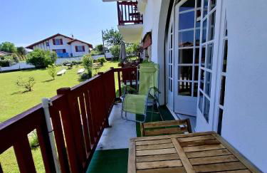 Hendaye a 6mn a pied de la plage parking privé - Foto 1