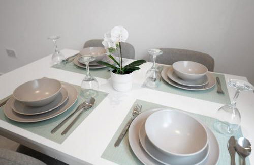 3Bed House-Free Parking - Foto 17