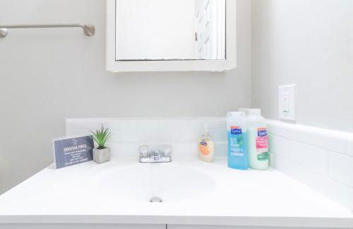 Sunny Sweetheart-Front Apartment near Riverwalk - Foto 20