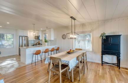 West Shore Lake House by Avantstay Ski Cabin w/ Backyard Sledding Hill! - Foto 26