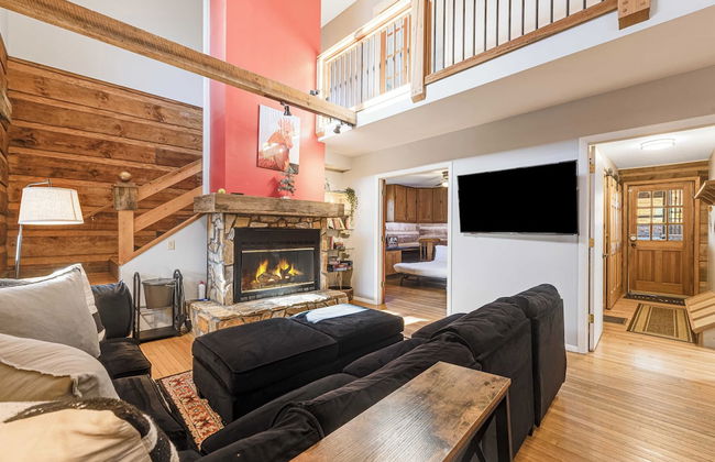 Red Cedar by Avantstay Cabin w/ Hot Tub + Views! - Foto 35