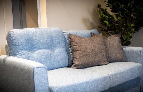 MK 2-Bedroom Contractor's Gem, 5 beds, sleeps 6, free parking - Foto 40