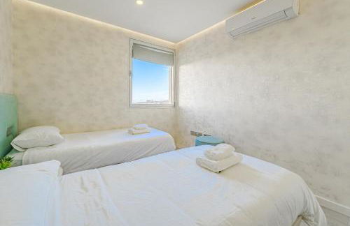 Sunset Bliss Penthouse with airco & heated pool - Foto 31