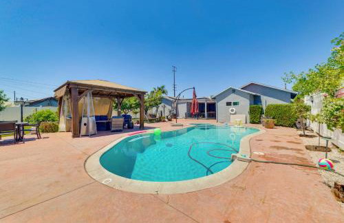 Game Room, Pool! Family Home 25 Mi to Disneyland - Foto 34