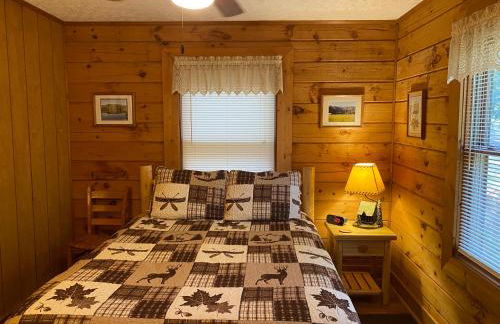 Misty Creek Log Cabins - Foto 39