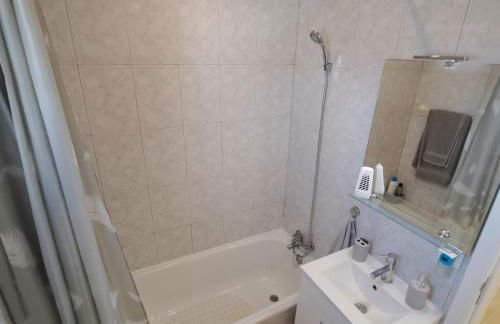 Hamilton House - Photo 26