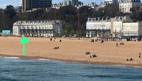 Unique seafront 2 bedroom 2 bathroom apartment - Foto 1