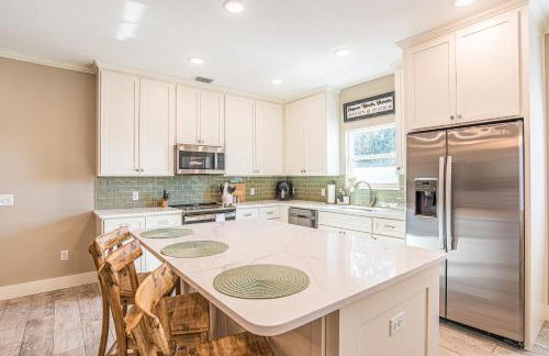 Lets Get You Laguna Beachin in this Brand New Cottage Steps to the Beach - Foto 12