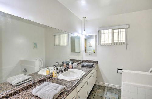 1 Mi to SoFi! Convenient Inglewood Condo - Foto 17