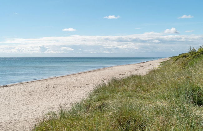 "Myrra" - 10m from the sea - Photo 6