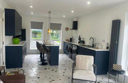 Sunset Cottage - Sleeps 6 - Parking - Garden - Foto 4