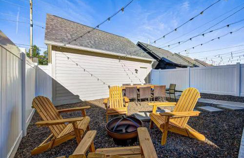 Stylish Getaway with Hot Tub-Near Downtown Indy-Family Friendly - Foto 58