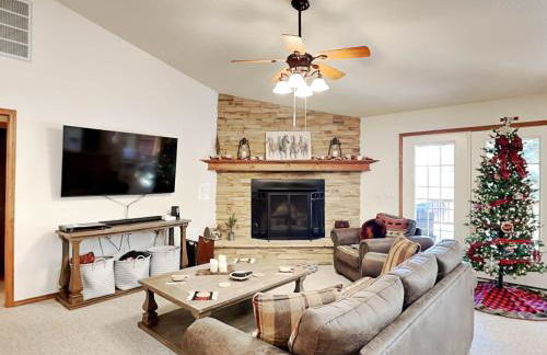 Blue Spruce Retreat by Ruidoso Vacation Rentals - Foto 2