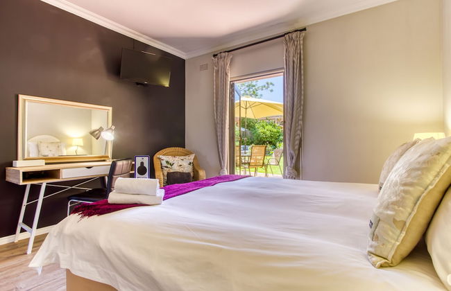 Lush Suburban Paradise - Deluxe Unit - Foto 5