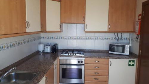 1-Bed - Sleeps 4 - Free Parking & Balcony - Foto 4