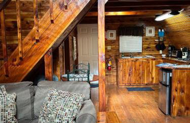 A-Frame Cabin #5 with Hot Tub on Patoka Lake in Southern Indiana - Foto 11