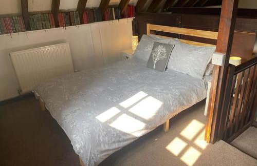 Cosy Cottage next to Farmers Arms Country pub. - Photo 8