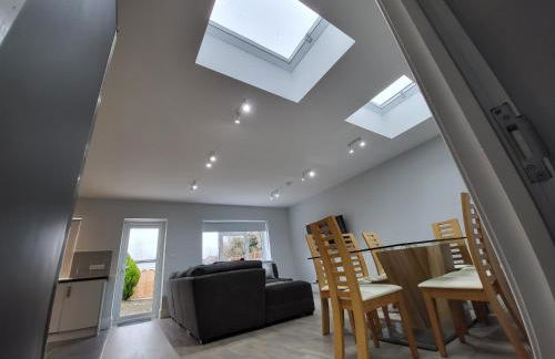 High Spec Large 6 Bedroom House! - Foto 32