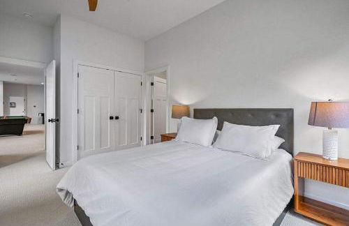 6BR Sand Valley Lodge with Hot Tub Bar & Putting Green - Foto 42