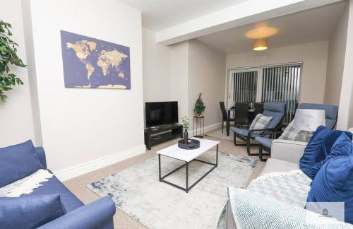 Modern 4-Bedroom 2-Bathroom with Off Road Parking in Great Sankey by Amazing Spaces Relocations Ltd - Foto 2