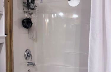 Cozy Room with Private Entrance and Patio near Denver - Foto 15