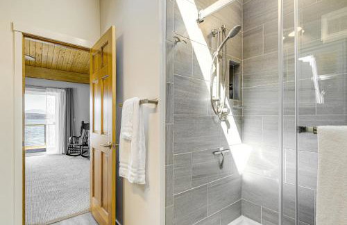 Bayfront Home with Private Beach in Poulsbo! - Foto 18