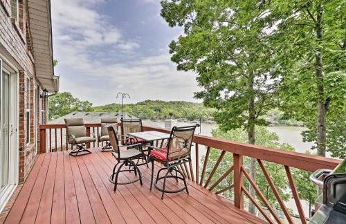 Dock and Waterfront Deck! Lake of the Ozarks Home - Foto 2