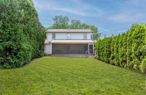 The Queen Place - Updated-Private Backyard - Foto 32