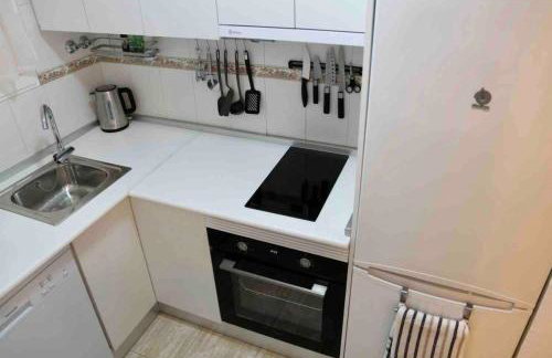 Tolle Wohnung mit 2 Schlafzimmern, Balkon und Pool - Foto 14