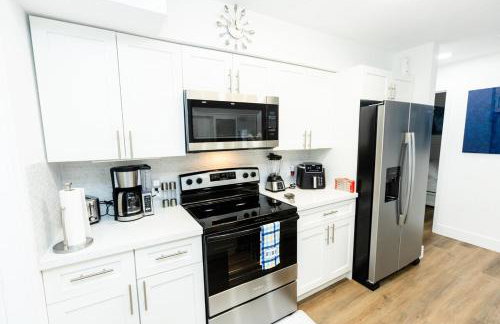 Your Perfect Oasis in Miami! - Photo 49