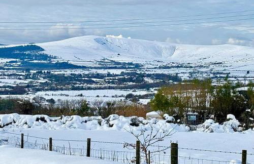 Rural Cottage, 3 beds, 3 bath,LOG BURNER, HOT TUB, with Cymru Holidays - Foto 53