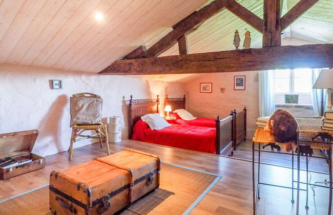 Holiday Home in Saint-laurent-de-la-salle With Pool - Foto 13