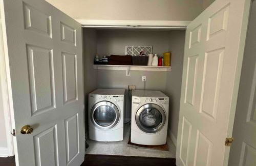 25 - Luxury 4 BR, 2 and half Baths, in Upper Level of the house, and nonsmoking - Foto 6