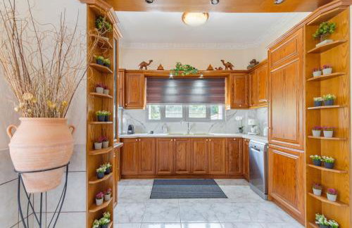 Angela a la Corfu - Foto 41