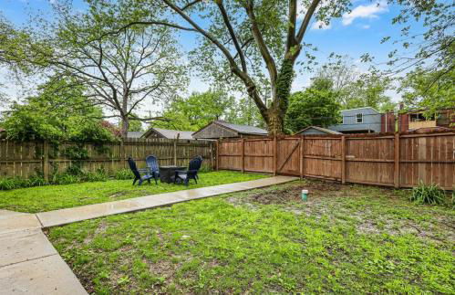 Hartford 5BR Family Home with Games BBQ Grill and Firepit - Foto 20